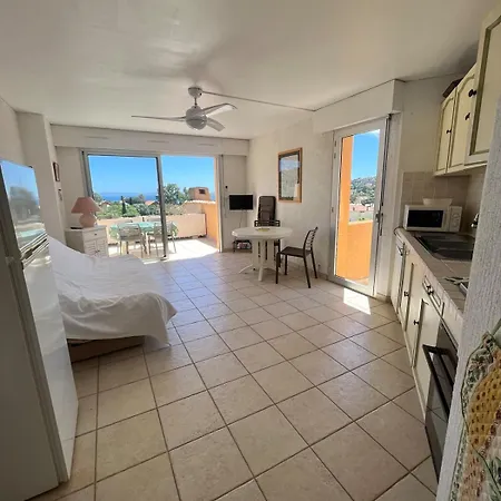 アパート Sea View Apartment, St Clair *